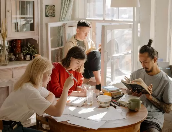 الدراسة هي رحلة المعرفة واكتشاف الذات